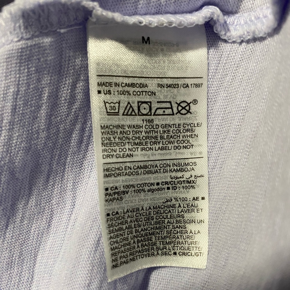 Old Navy EveryWear V-Neck Short Sleeve 100% Cotton Lavender Purple Medium NWT - Picture 5 of 6